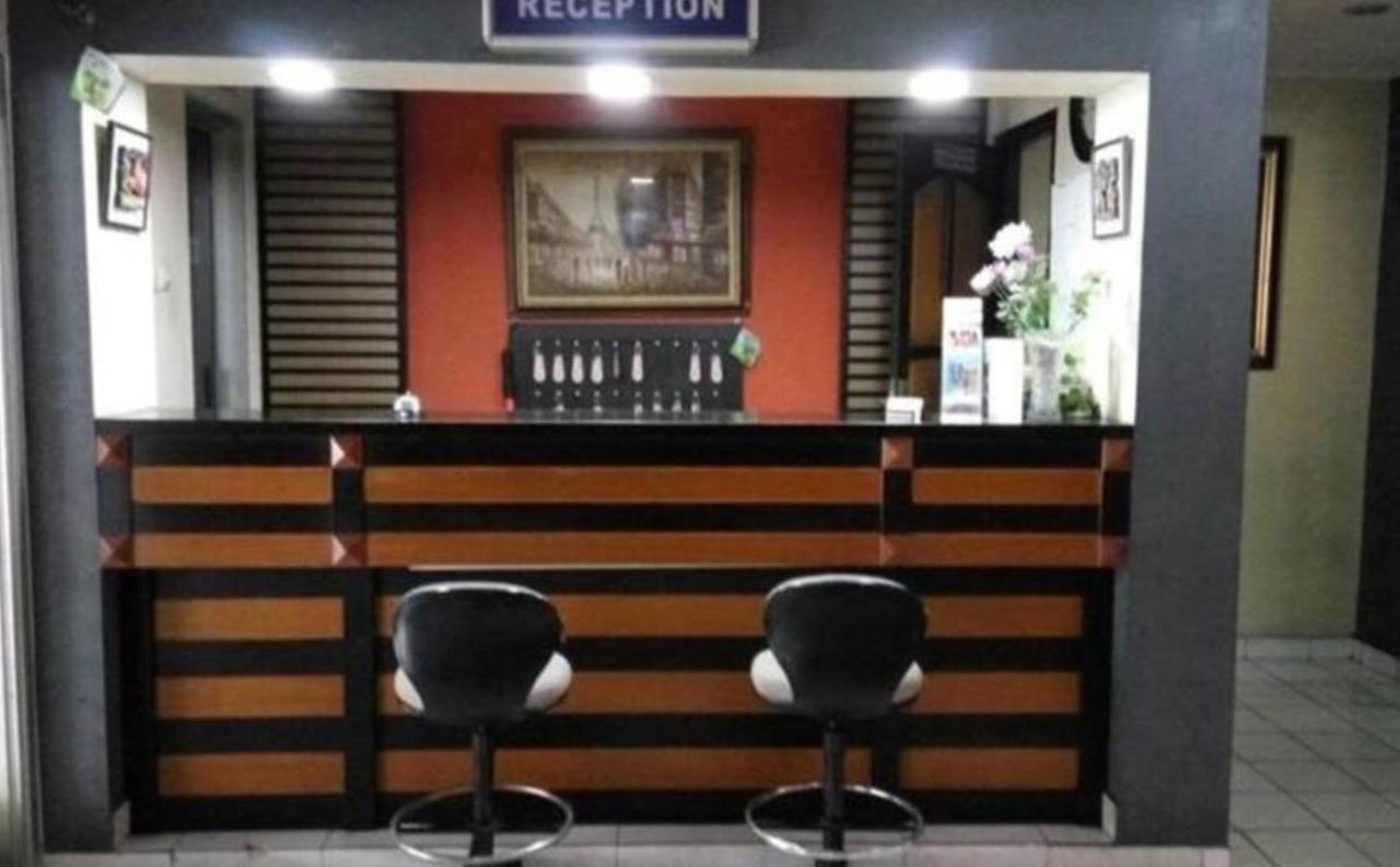 Hotel Davinci Cisarua
